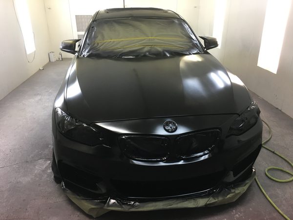 Gloss black, booth-fresh